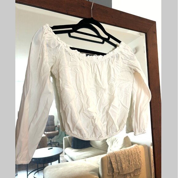 Brandy Melville white off the shoulder top - Picture 2 of 2